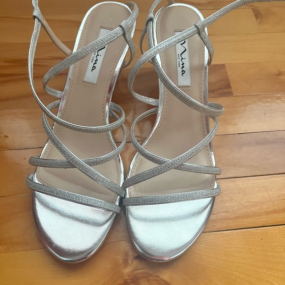 Chaussures Mickael Kors neuve jamais porté. - Picture 3 of 8